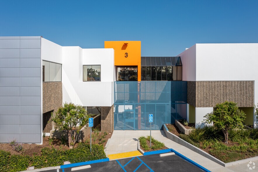 More Photos Of 3 Burroughs, Irvine Research And Development For Lease