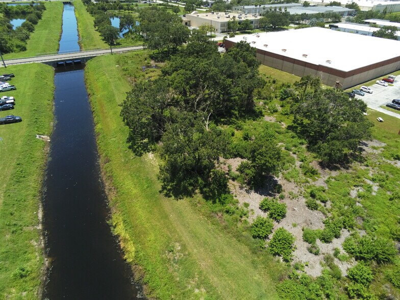 More Photos Of 7125 114th Ave, Largo Land For Lease