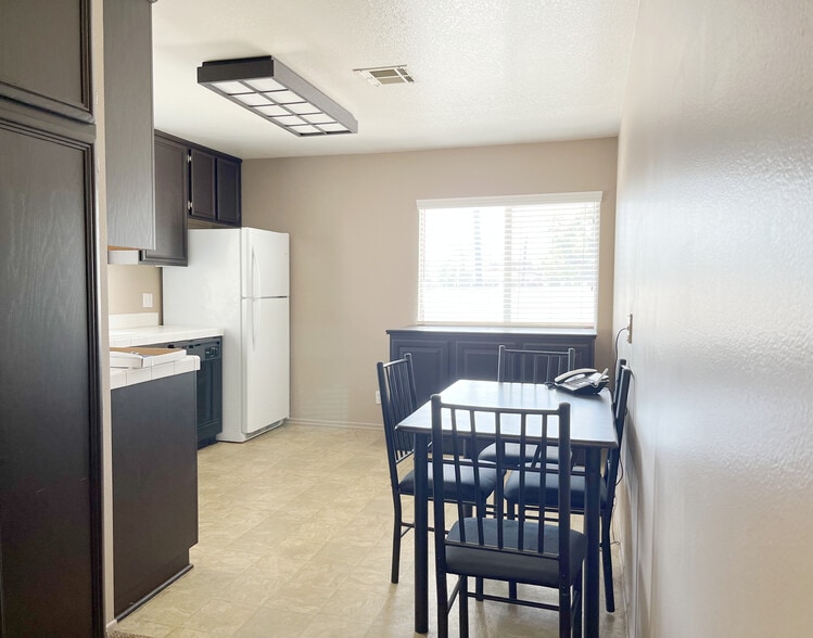 More Photos Of 3969 Sierra Ave, Norco Medical For Sale