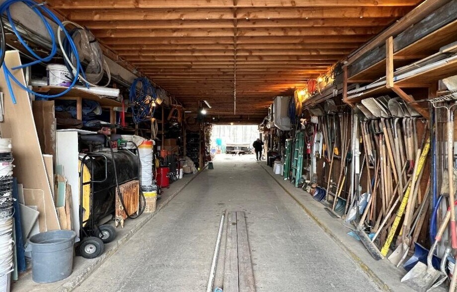 More Photos Of 494 Saw Mill River Rd, Yonkers General Retail For Sale