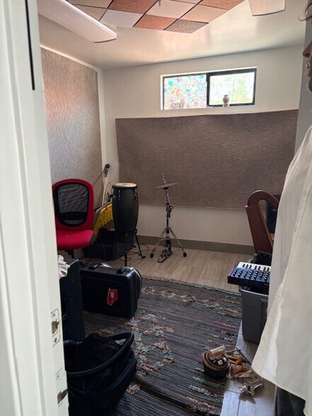 More Photos Of 515-519 N Ventura Ave, Oak View Freestanding For Lease