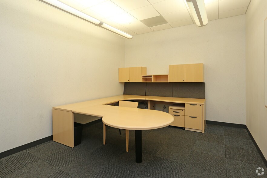 More Photos Of 2600 Manitou Rd, Rochester Research And Development For Sale
