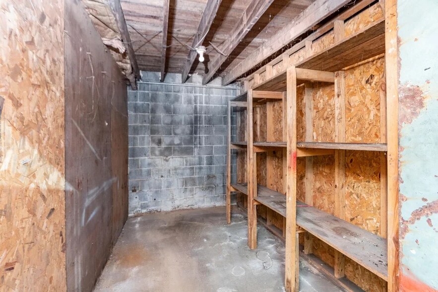 More Photos Of 3231 Stuarts Draft Hwy, Stuarts Draft Warehouse For Sale