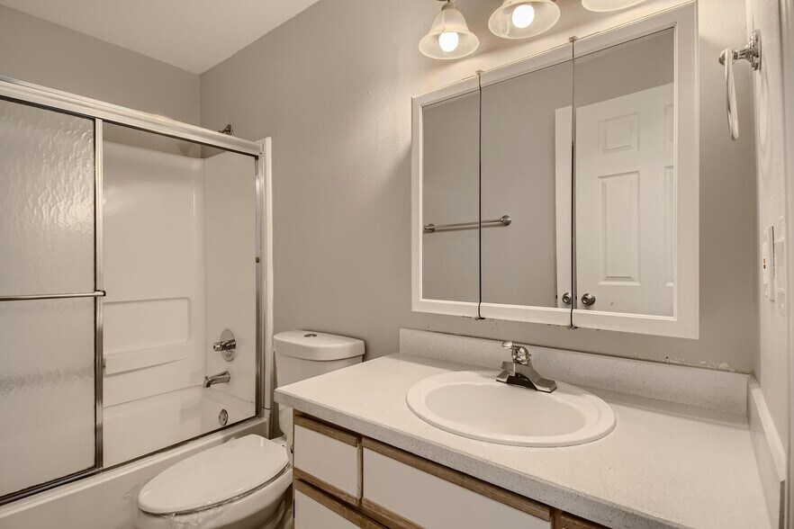 More Photos Of 13334 SE Division St, Portland Apartments For Sale