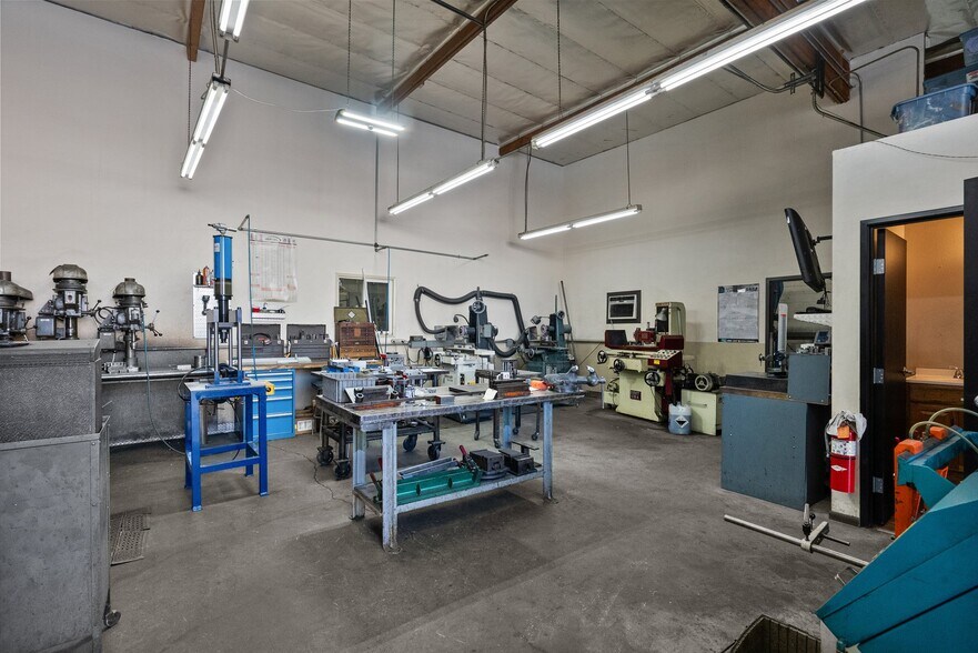 More Photos Of 12455 Branford St, Pacoima Warehouse For Sale