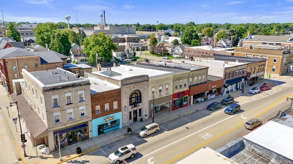 More Photos Of 315 E Main St, Waupun General Retail For Sale