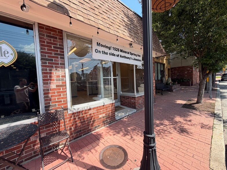 More Photos Of 2003 Smith St, North Providence Storefront For Lease