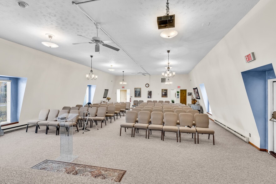 More Photos Of 4277 Columbus Pike, Delaware Religious Facility For Sale