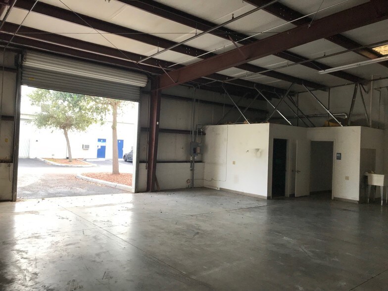 More Photos Of 6557 Garden Rd, Riviera Beach Unknown For Lease