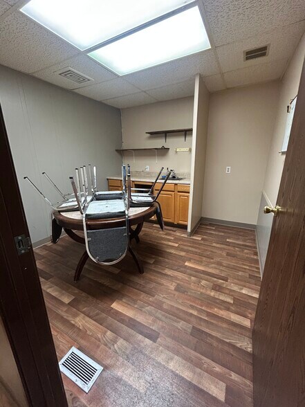 More Photos Of 673 E Cedar Ave, Gladwin Medical For Sale