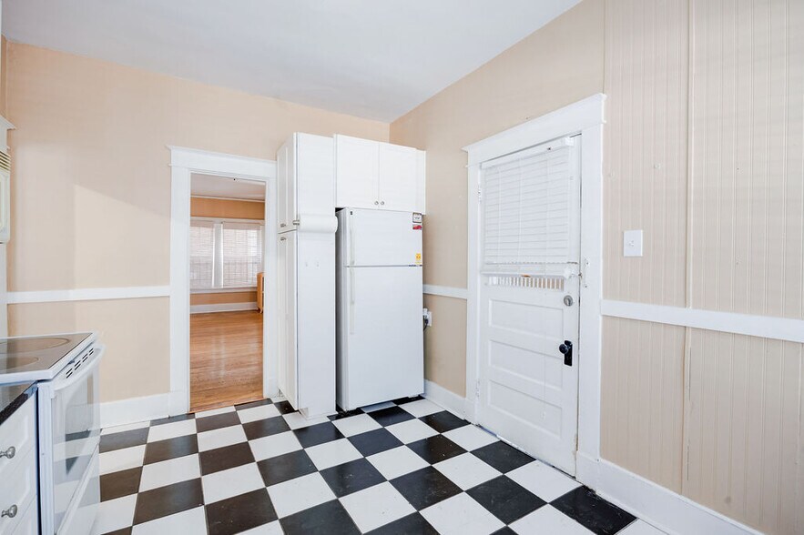 More Photos Of 195 Angelus St, Memphis Multifamily For Sale