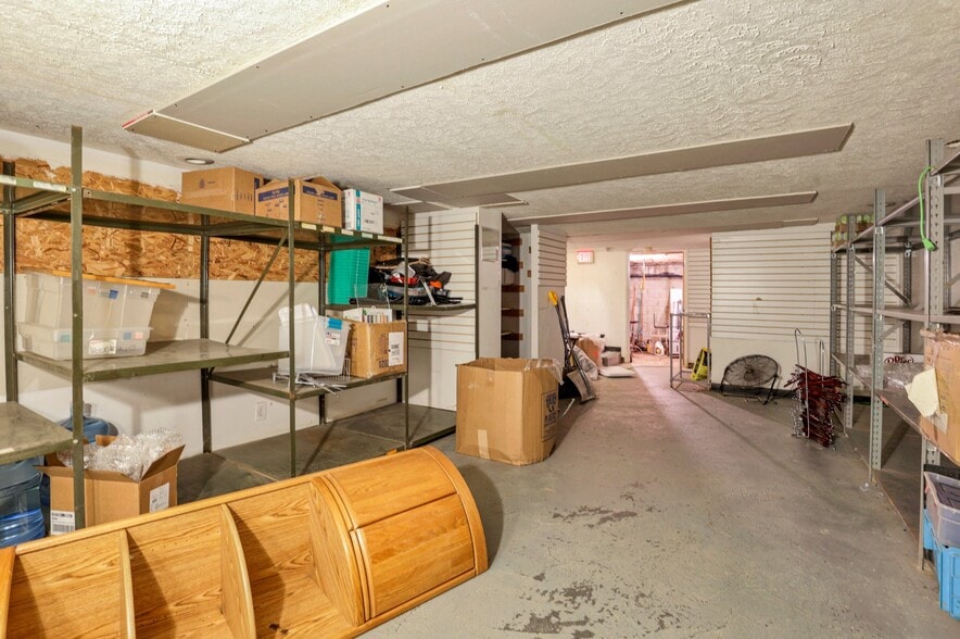 More Photos Of 1186 N High St, Columbus Storefront Retail Office For Sale