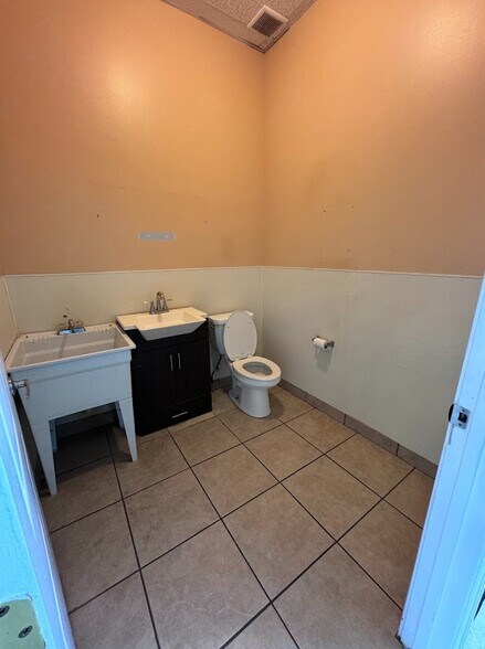 More Photos Of 13170 FM 529, Houston Unknown For Lease