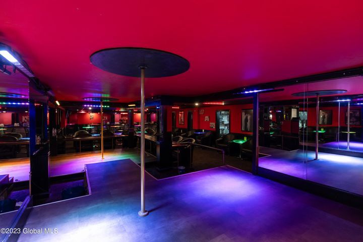 More Photos Of 1915 Us-9, Clifton Park Freestanding For Sale