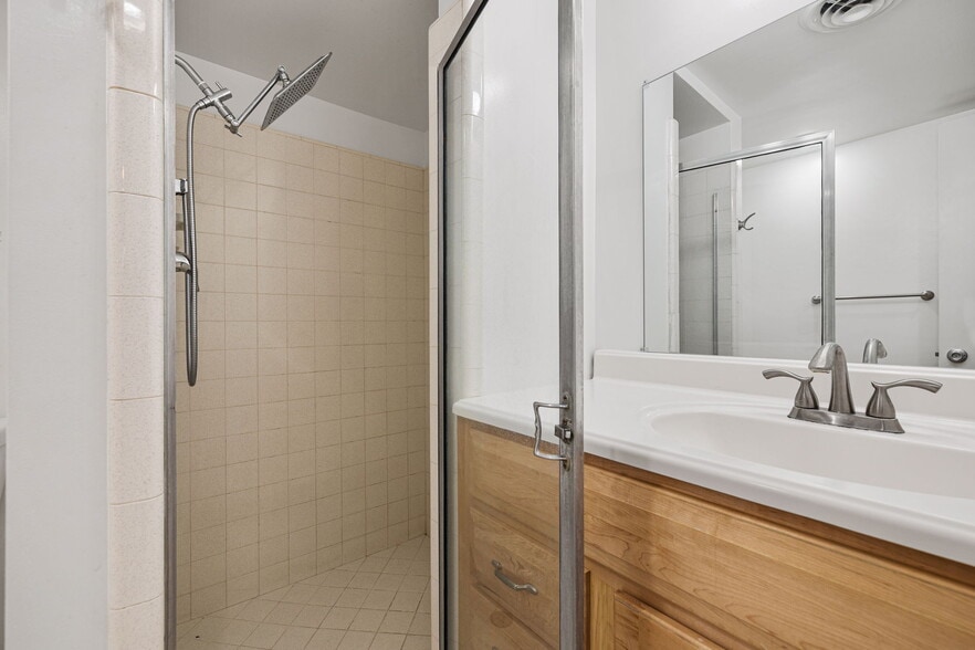 More Photos Of 2080 S Camino Real, Palm Springs Apartments For Sale
