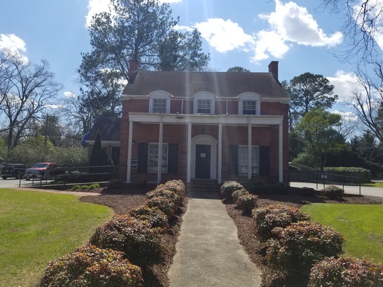 More Photos Of 1112 E Ash St, Goldsboro Office For Sale