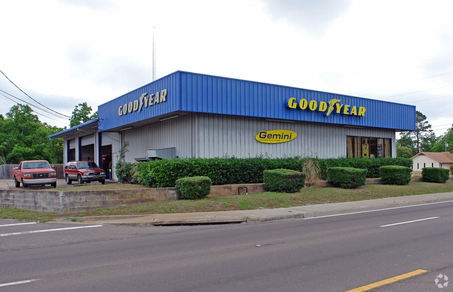 More Photos Of 180 N Tyndall Pky, Panama City Auto Repair For Sale