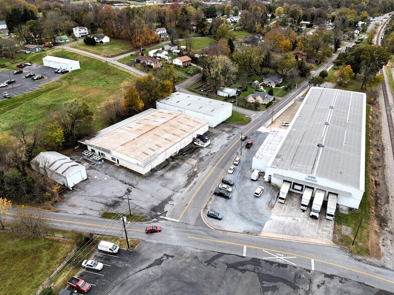 More Photos Of 302 Deadmore SE st, Abingdon Industrial For Sale