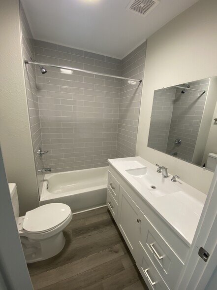 More Photos Of 2709 E Willetta St, Phoenix Apartments For Sale