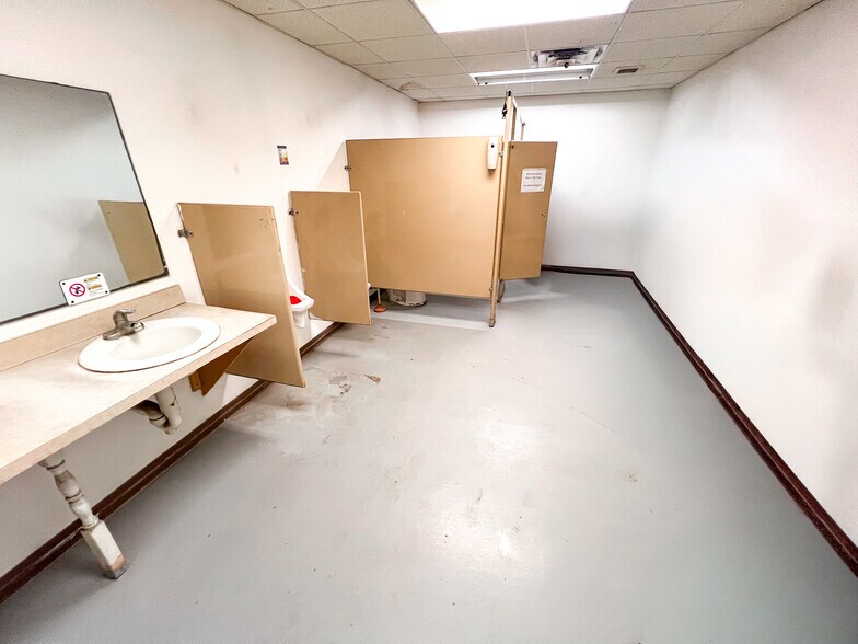More Photos Of 2508 FM 307, Midland Industrial For Sale