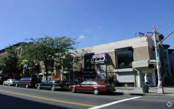 More Photos Of 216-222 Utica Ave, Brooklyn Storefront For Lease