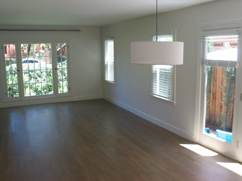 More Photos Of 745 N Hayworth Ave, Los Angeles Apartments For Sale