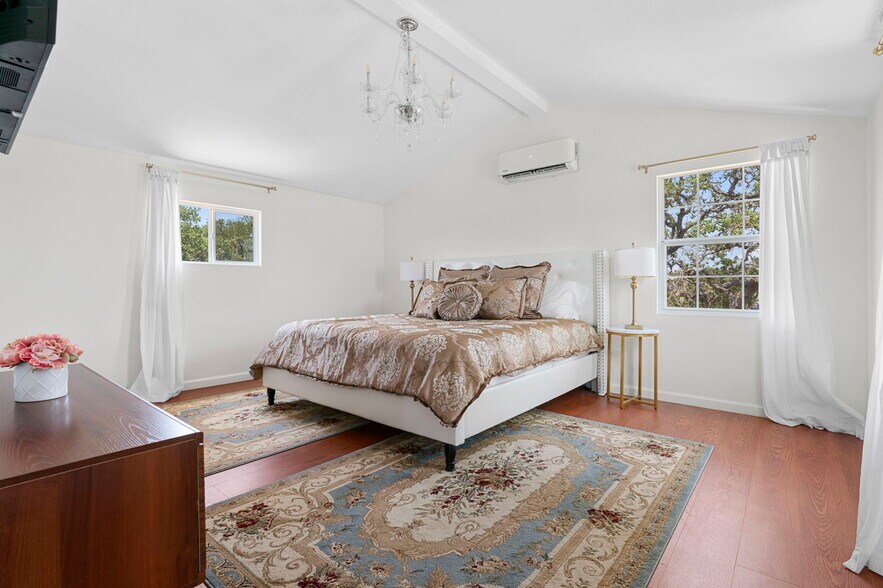 More Photos Of 1470 S Cranes Mill Rd, New Braunfels Lodge Meeting Hall For Sale