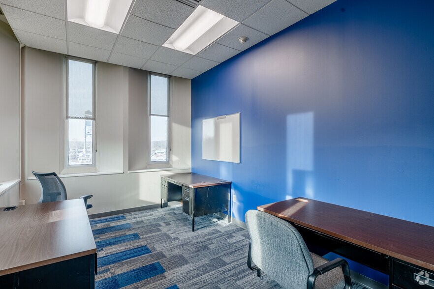 More Photos Of 3721 Tecport Dr, Harrisburg Office For Sale