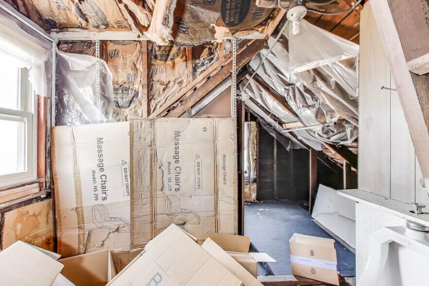 More Photos Of 2916 W 25th Pl, Chicago Multifamily For Sale