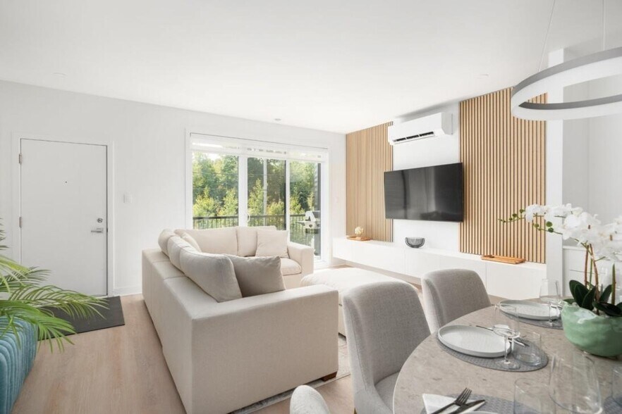 More Photos Of 13575 Rue Du Médoc, Mirabel Apartments For Sale