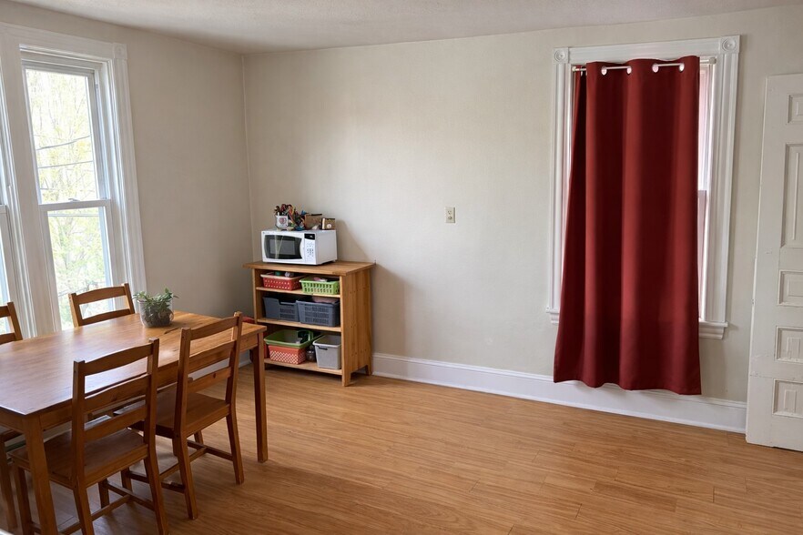 More Photos Of 133 Cattell St, Easton Apartments For Sale