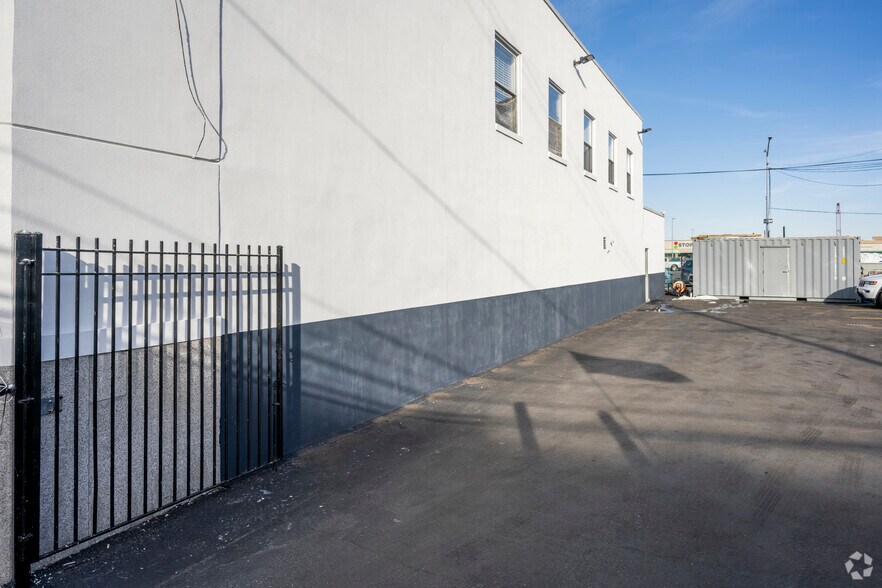 More Photos Of 260 Beach 116Th St, Far Rockaway Storefront Retail Office For Lease