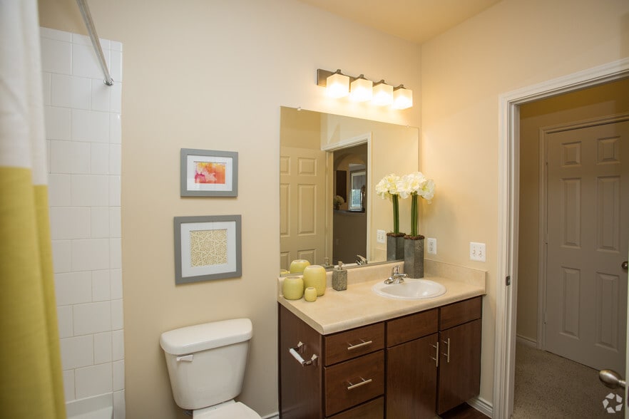 More Photos Of Mooreview Pky @ Loudoun County Pky, Ashburn Unknown For Lease