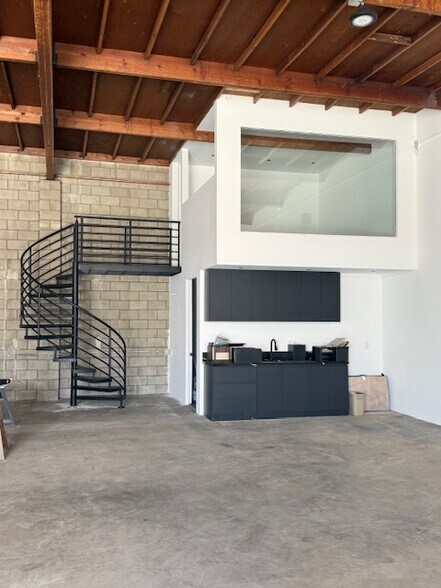 Primary Photo Of 8024 Allport Ave, Santa Fe Springs Manufacturing For Lease