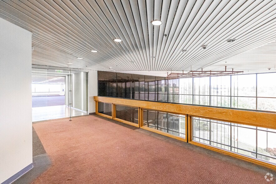 More Photos Of 200 Franklin Square Dr, Somerset Office For Lease