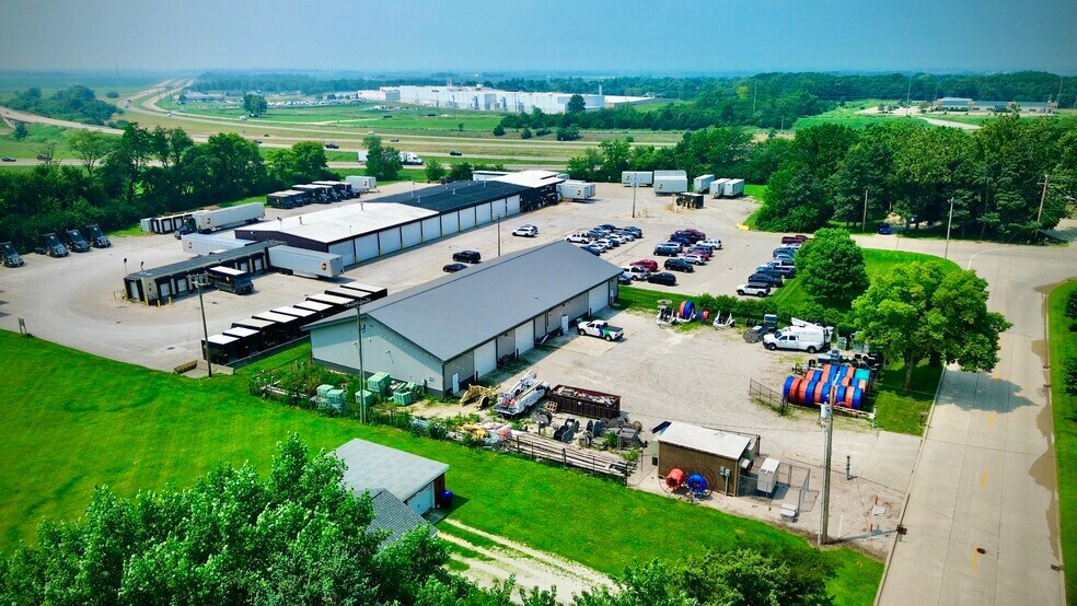 More Photos Of 2014 Cabintown Rd, Bloomington Industrial For Lease