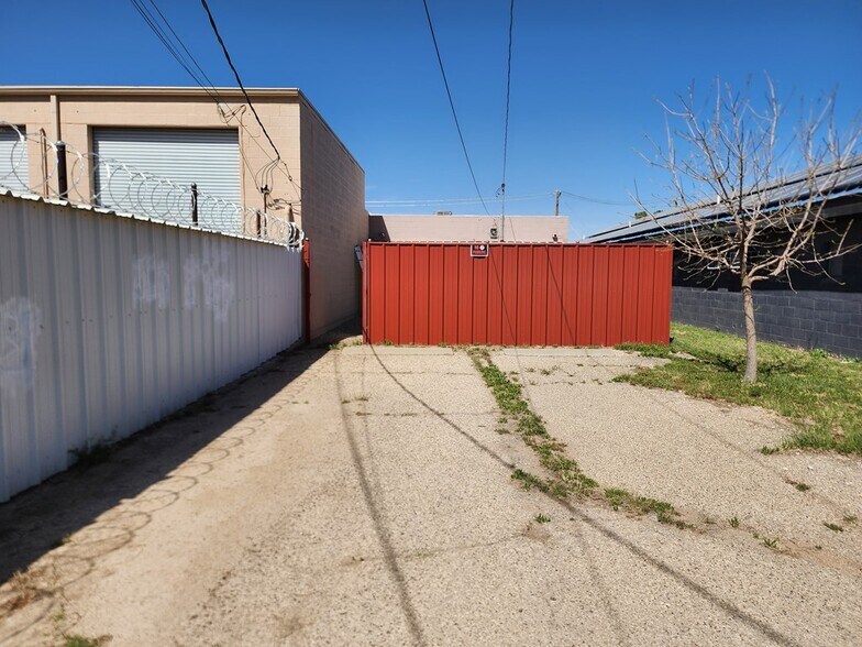 More Photos Of 2411 Kermit Hwy, Odessa Freestanding For Sale