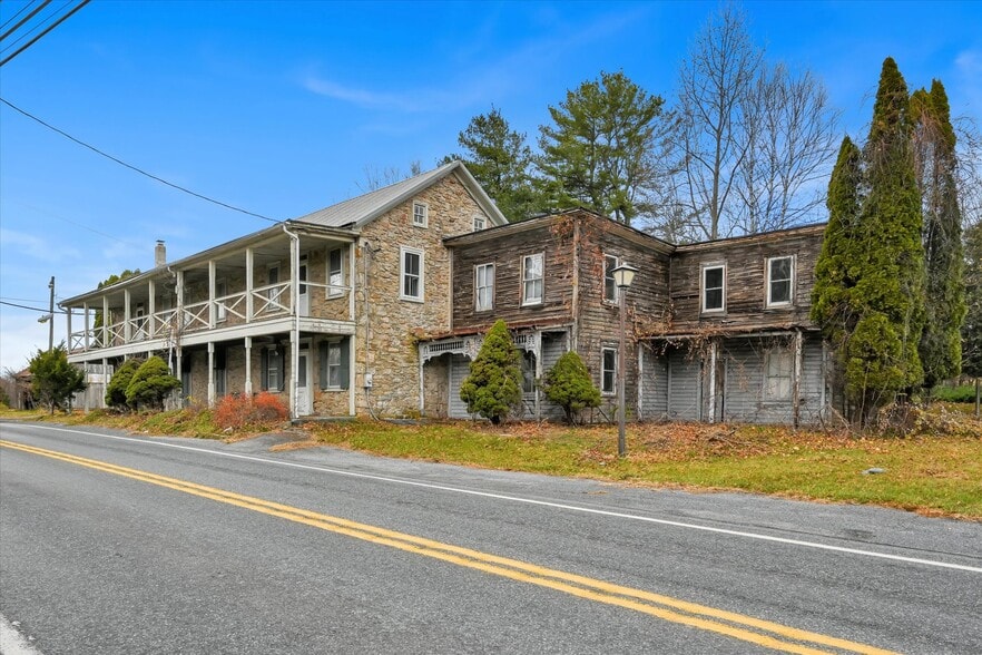 More Photos Of 349 Huffs Church Rd, Mertztown Restaurant For Sale