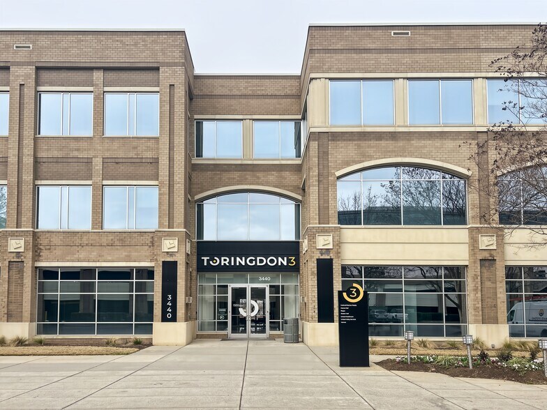 More Photos Of 3440 Toringdon Way, Charlotte Coworking Space