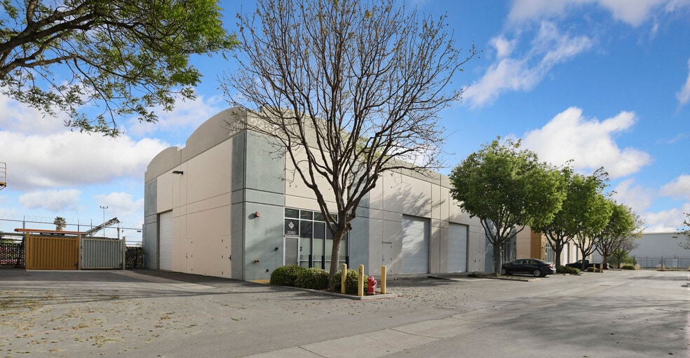 More Photos Of 2260 Macarthur Dr, Tracy Warehouse For Sale