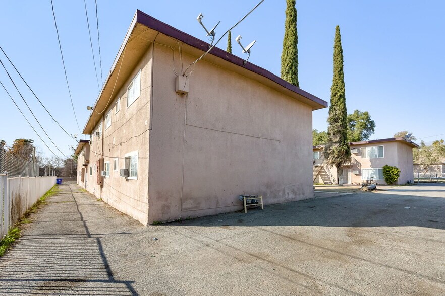 More Photos Of 1721 N Fairfax Dr, San Bernardino Apartments For Sale