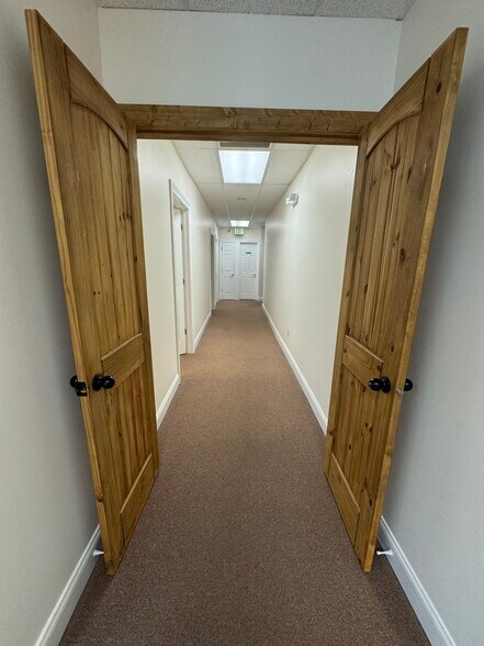 More Photos Of 332 2nd Ave E, Oneonta Office For Sale