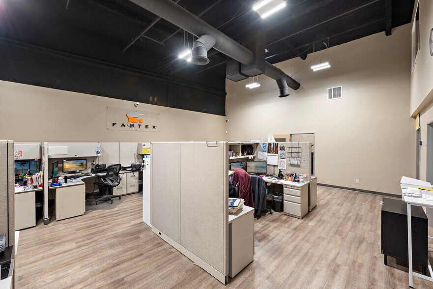 More Photos Of 615-623 S State College Blvd, Fullerton Distribution For Sale