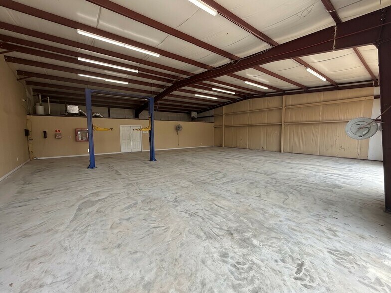 More Photos Of 403 Matthews School Rd, Winder Light Distribution For Sale