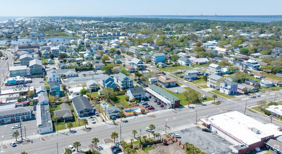 More Photos Of 213 Cape Fear Blvd, Carolina Beach Hotel For Sale