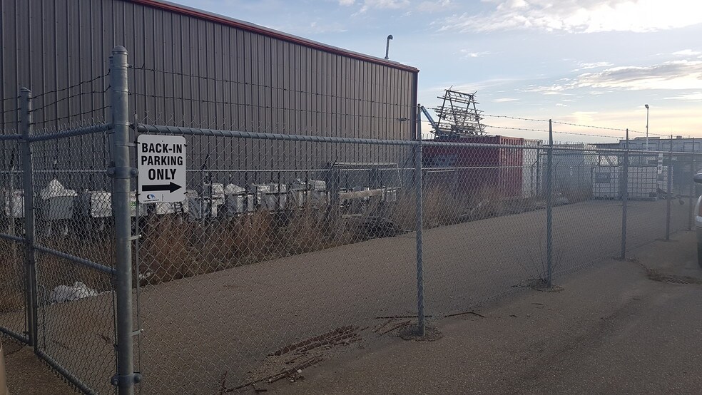More Photos Of 7471 Edgar Industrial Bnd, Red Deer Warehouse For Lease