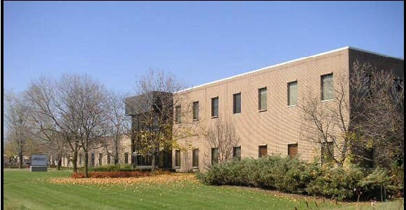 More Photos Of 13000 W Silver Spring Rd, Butler Flex For Lease