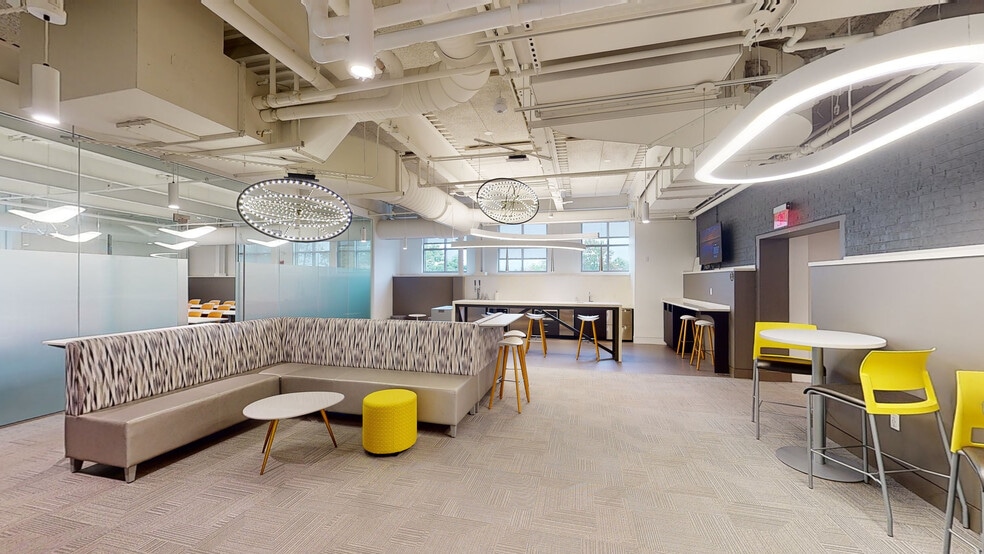 More Photos Of 11600 Sunrise Valley Dr, Reston Office For Lease