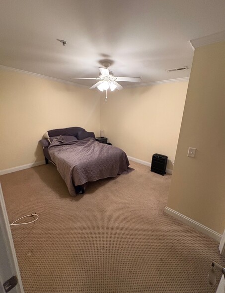 More Photos Of 421-425 S Broad St, Edenton Storefront Retail Residential For Sale