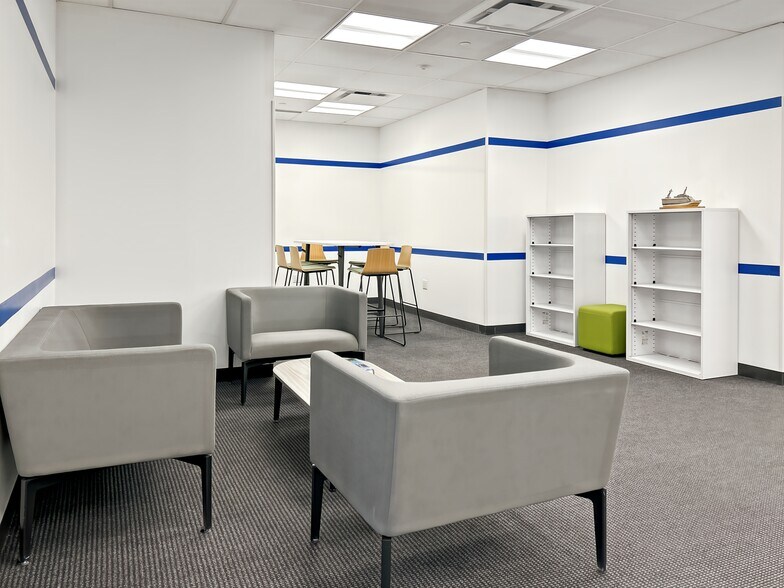 More Photos Of 88 Queens Quay W, Toronto Coworking Space